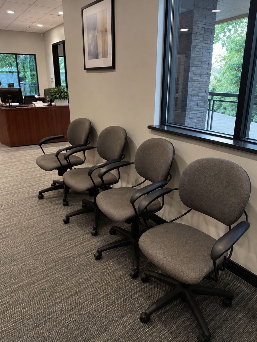 Set of 4 Rolling Office Chairs with Gray Fabric and Arms