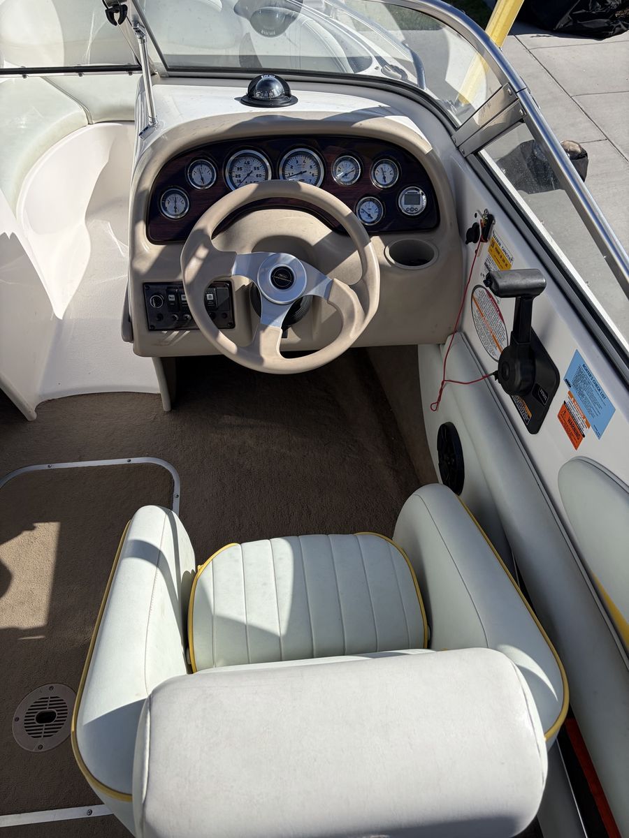 Main image 10