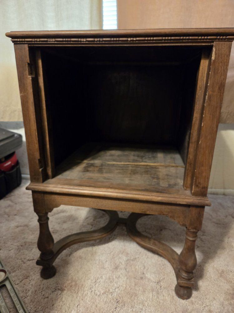 Main image 3