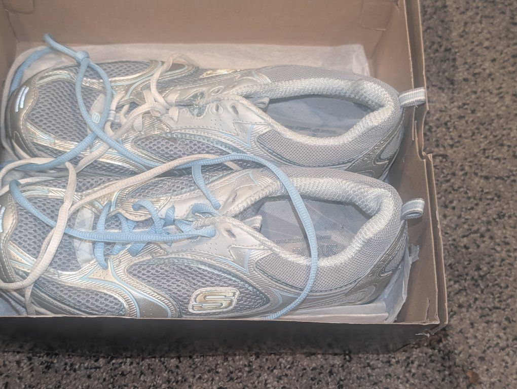 Skechers Shape-ups Women's Athletic Shoes - Size 9