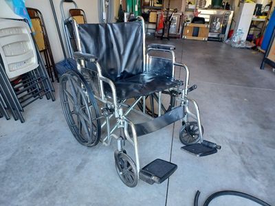 Extra wide wheel chair