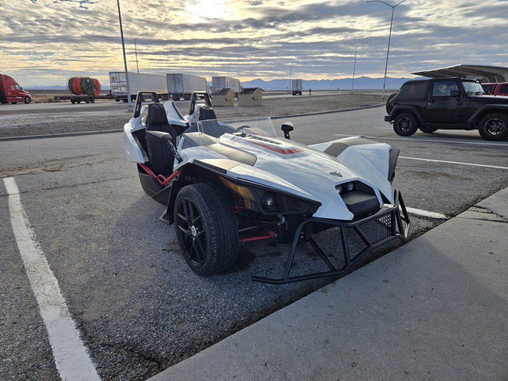 Clean 2016 Polaris Slingshot