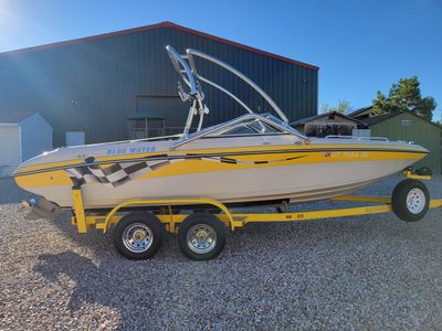 2007 Blue Water Cascade Boat