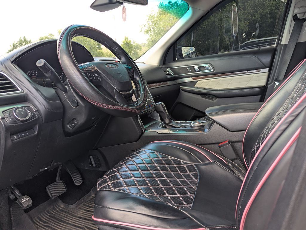 Main image 24