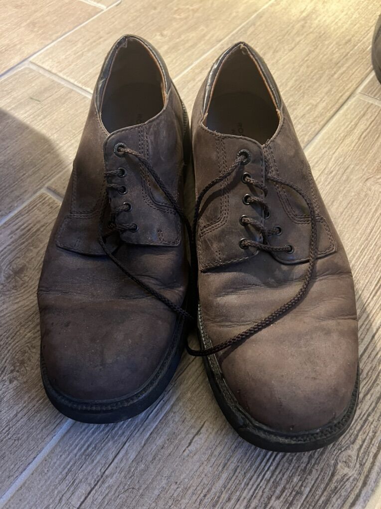 Rockport.mens Waterproff 9 1/2 Brown