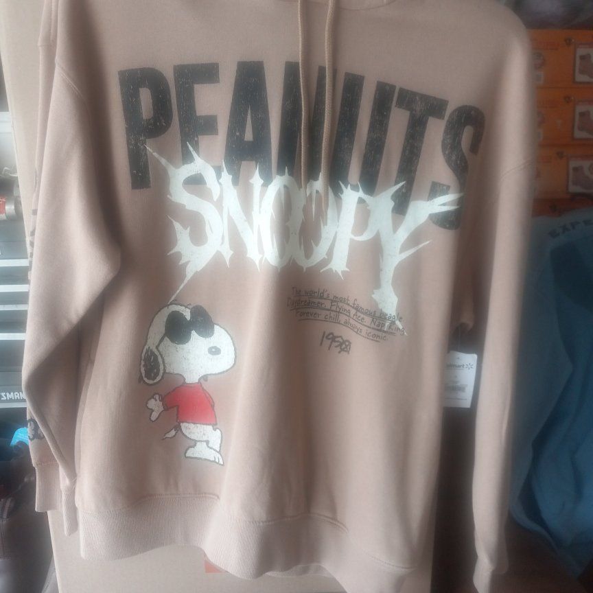 snoopy sweater