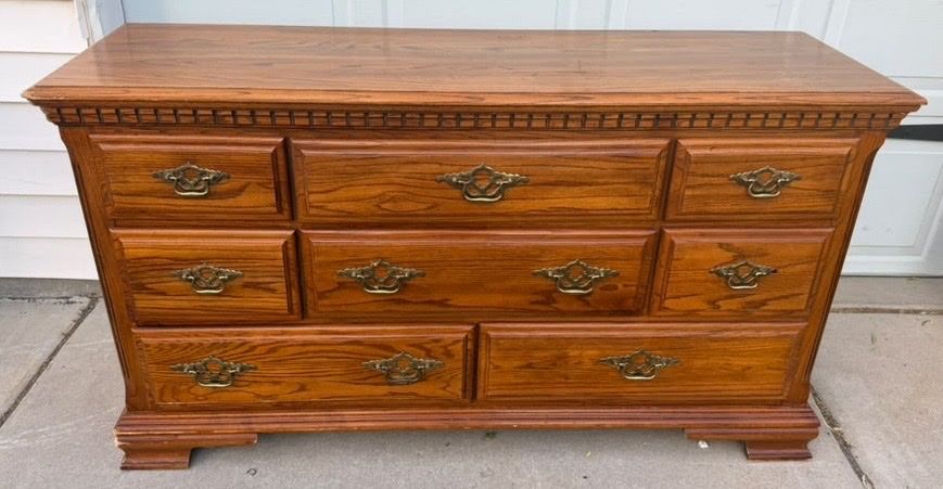 Pretty dresser