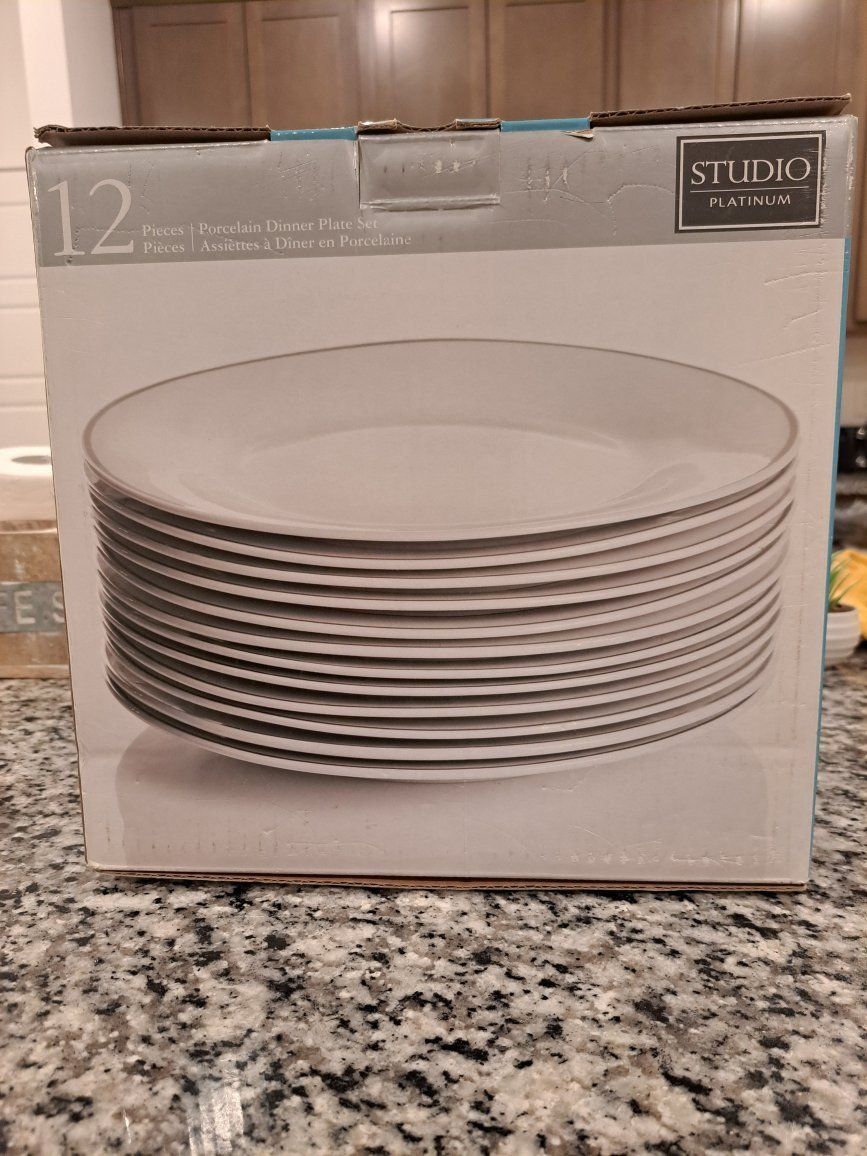 Dinner plates