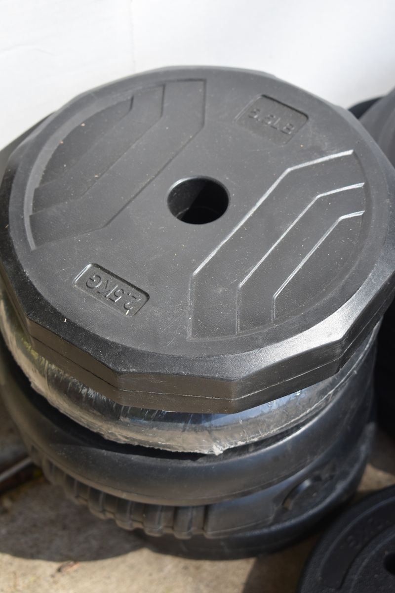 2.5kg/5.5 lb weights, 3KG/6.6LB weights, 7 and 10# weights