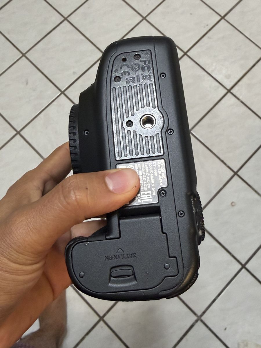 Main image 4