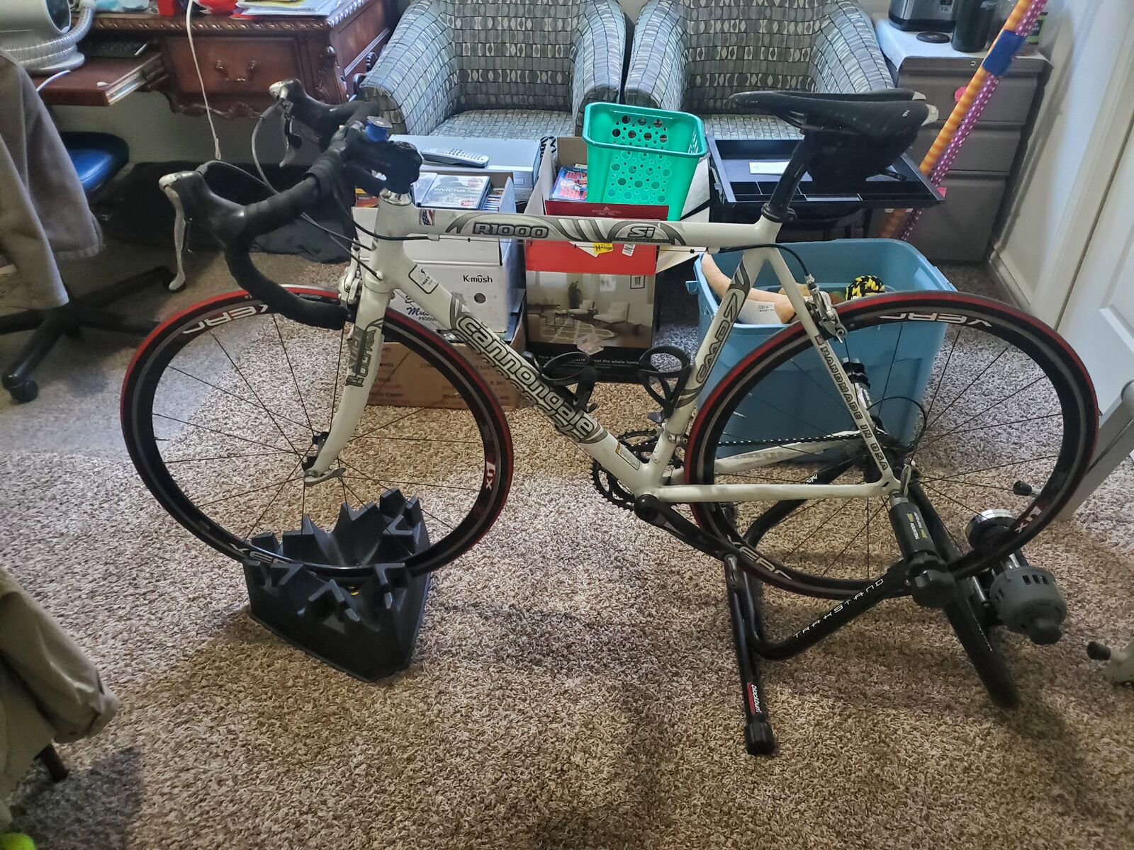 Blackburn 'TrakStand' bike trainer with CycleOps wheel stand