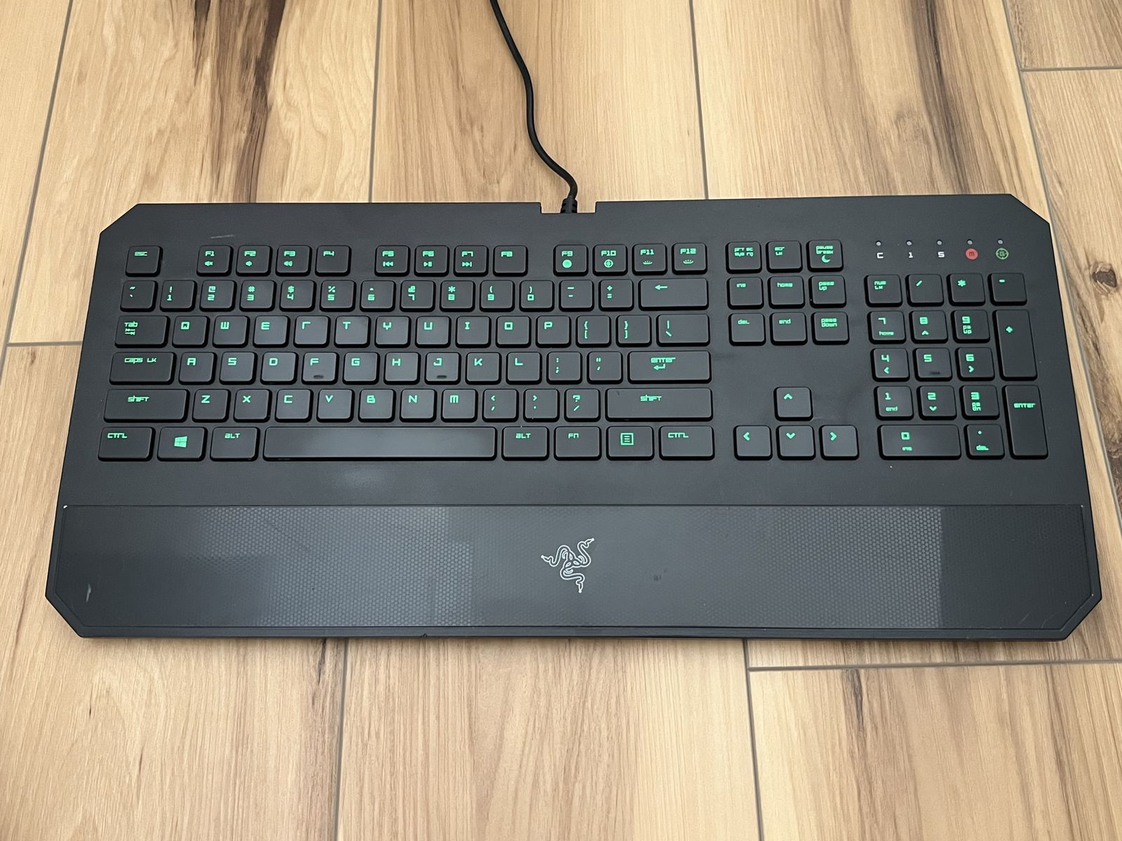 Death stalker v2 razor gaming keyboard