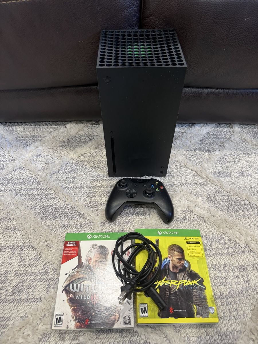 Xbox Series X with 2 Games