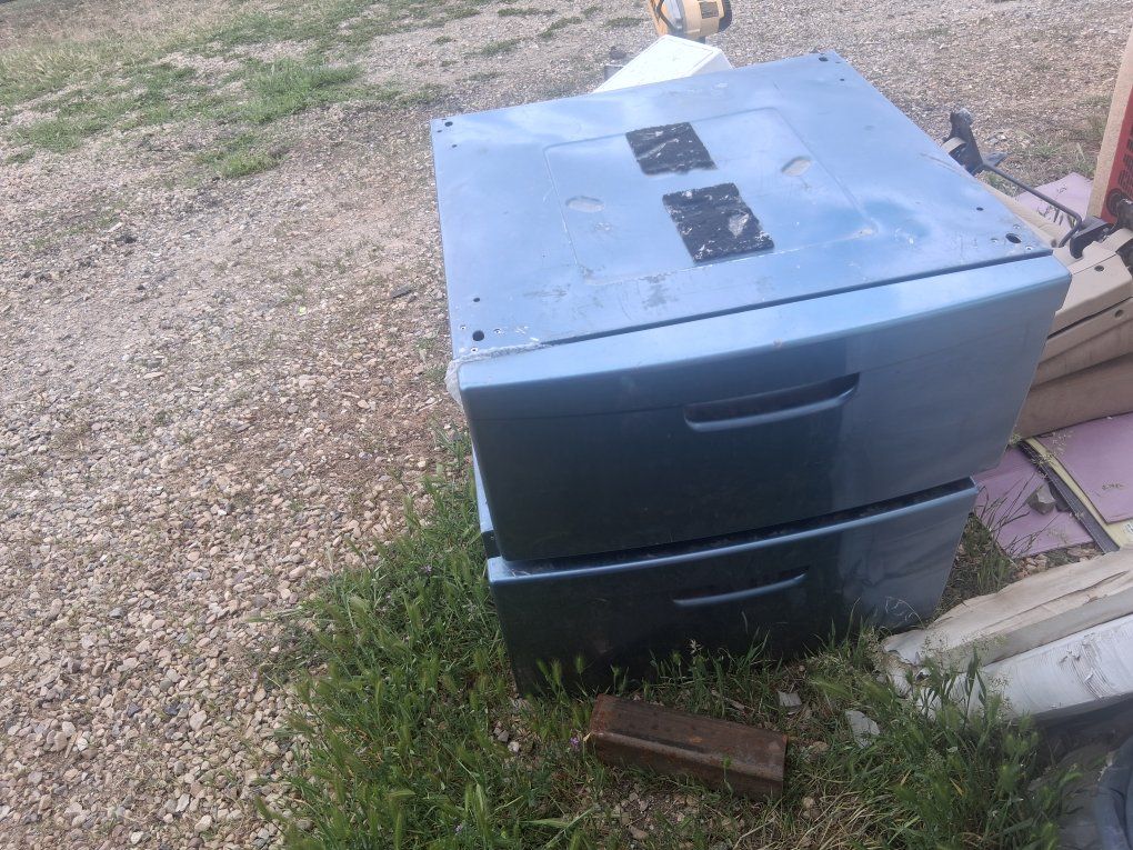 free washer/dryer pedestals