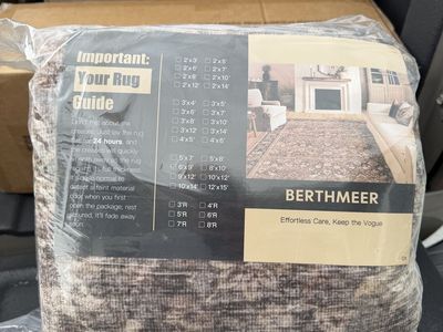 6x9 Berthmeer Rug – Clean Modern Style