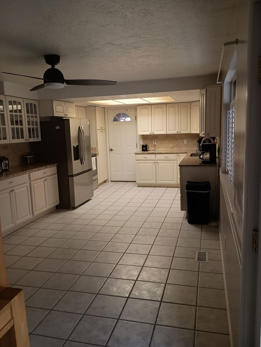 Main image 8