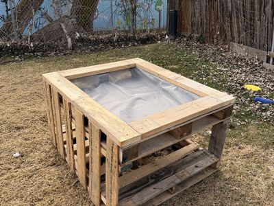 Big Heavy Duty Pallet Planter Box
