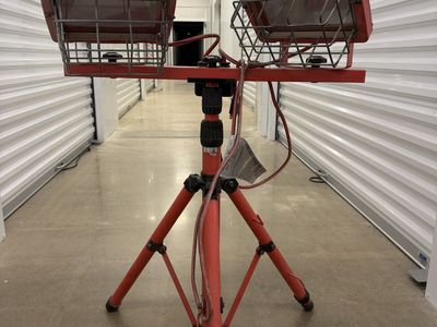 Dual Headed Halogen Light