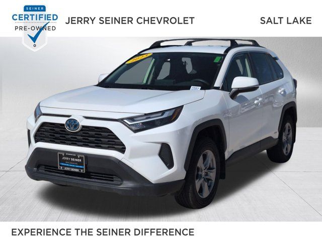 2023 TOYOTA RAV4 XLE