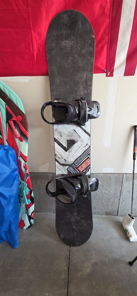 Burton Bullet Snowboard with Burton Bindings Size 159cm