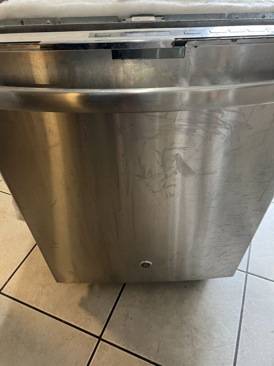 General Electric Dishwasher - READ DESCRIPTION