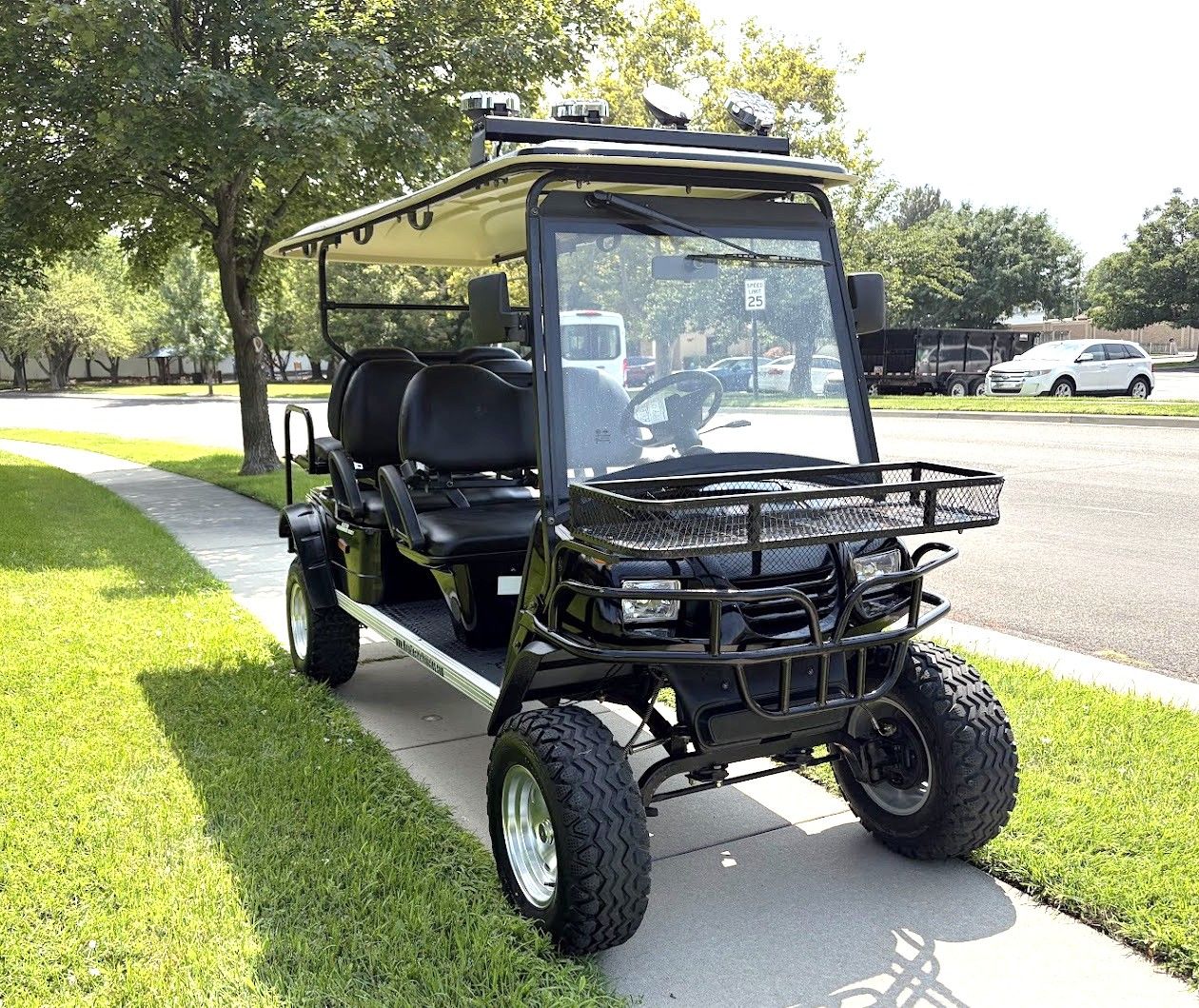 6-passenger 2018 Moto Electric LSV featuring a brand-new Eco Battery lithium, custom roof light rack