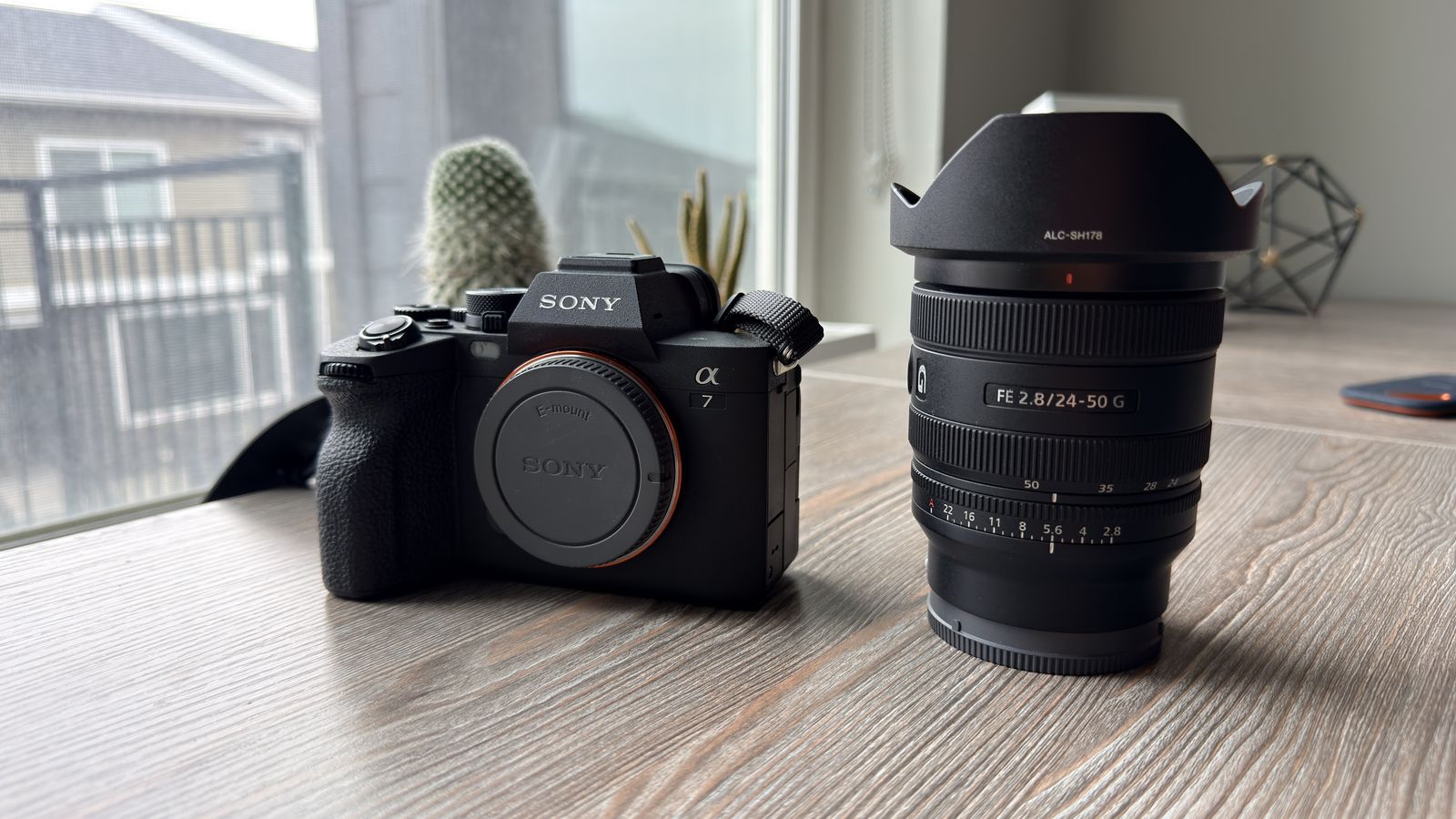 Sony A7 IV + SEL2450G FE 24-50mm f/2.8 G Kit, Only 2,904 Shutter Actuations