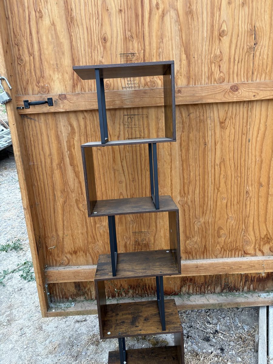 Industrial S-Shaped 5-Tier Bookshelf Dark Wood and Black Metal