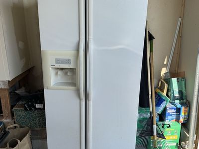 Kenmore White Side-by-Side fridge freezer