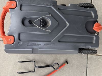 28-Gallon RV Portable Waste Tote Tank + Bumper Mount Holder