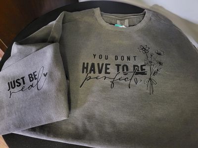 Women's Sweatshirt NEW