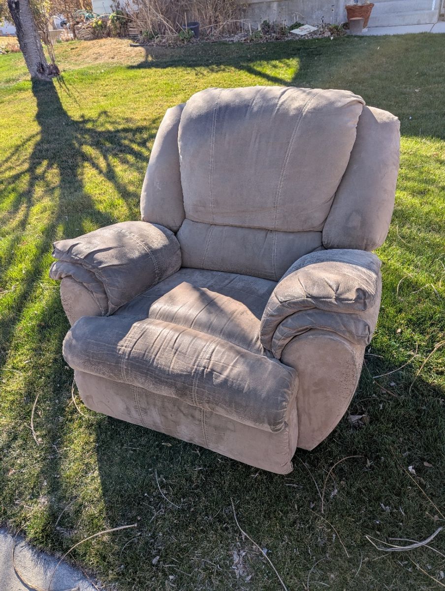 Free Recliner Chair