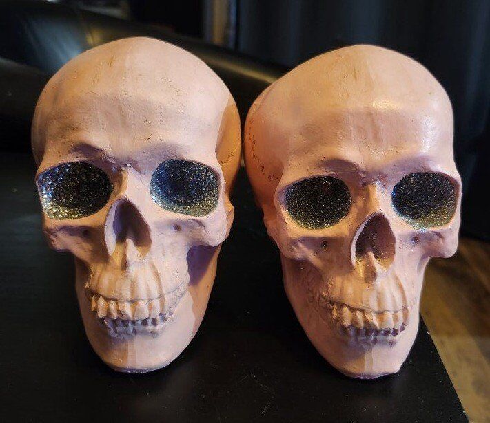 Pink Skulls - Halloween Decor