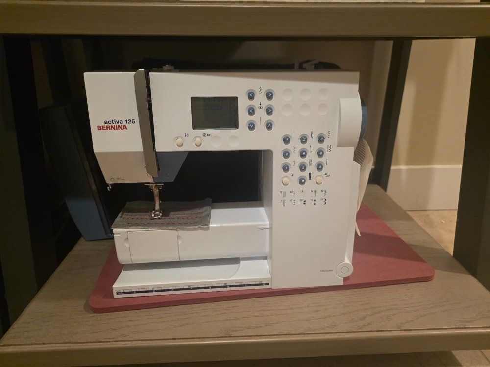 Bernina Activa 125 Sewing Machine