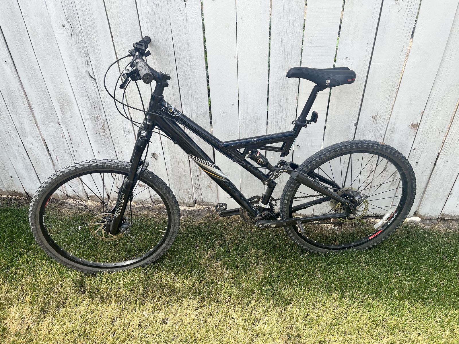 Diamondback full suspension mountain bike