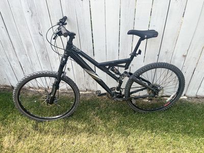 Diamondback full suspension mountain bike