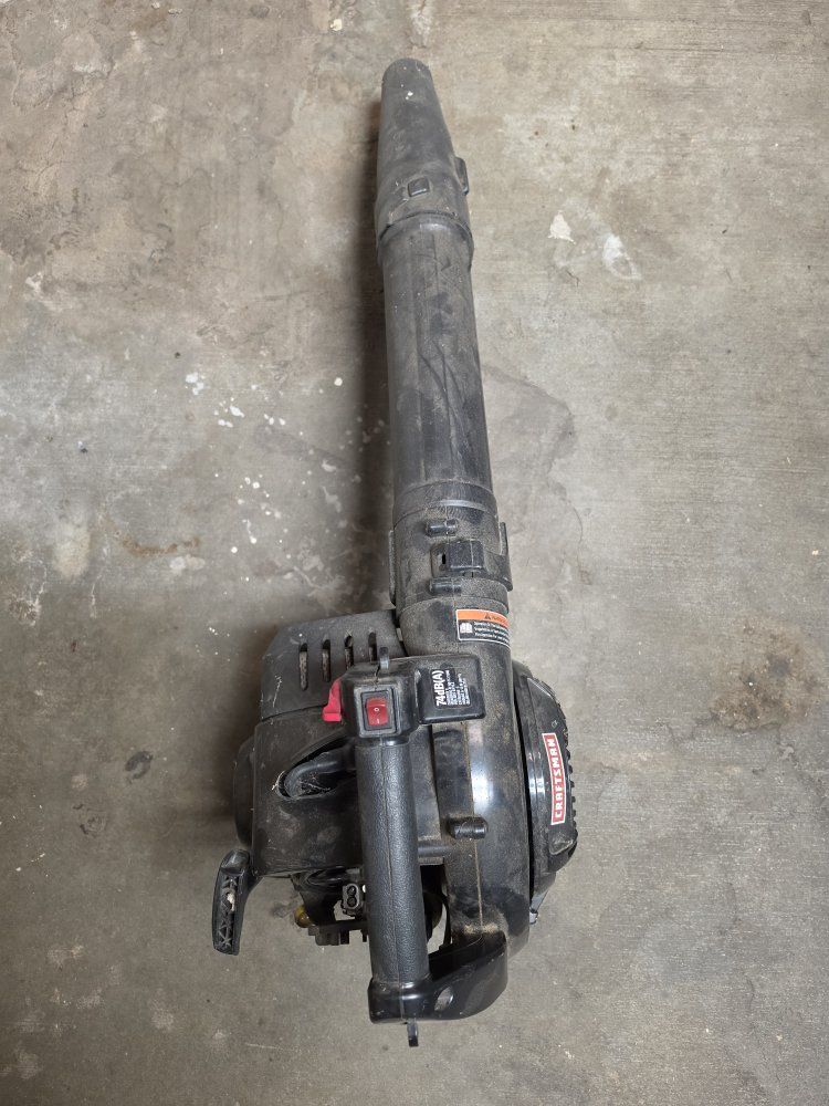 Craftsman gas-powered leaf blower