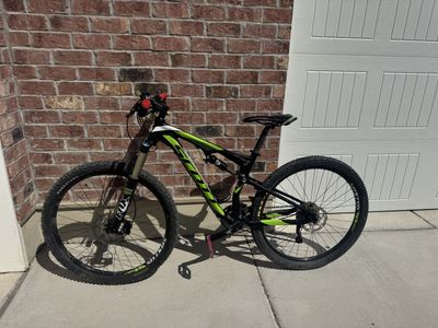 Scott Spark 750 Full Suspension Mountain Bike - Small