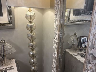 Floor lamp