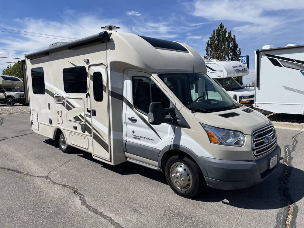2017 Thor Compass 23TR******POWER STROKE**********