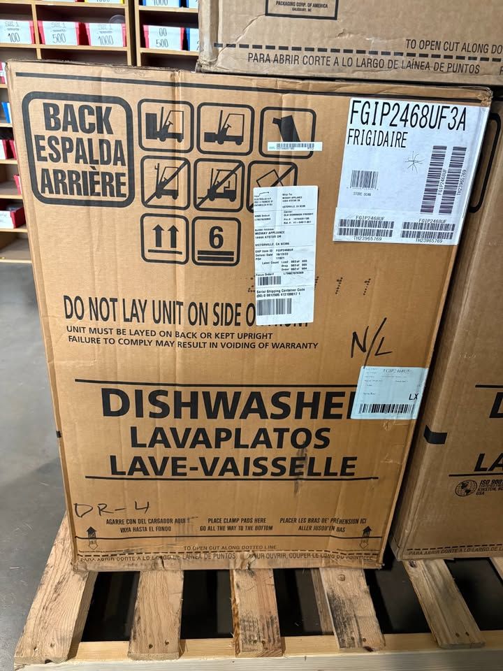 Frigidaire FGIP2468UF 24" Built-in Dishwasher in Stainless Steel, Brand New!