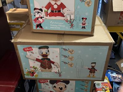 Disney Animated Holiday Minnie Donald Mickey 4Ft Figures Boxed Set