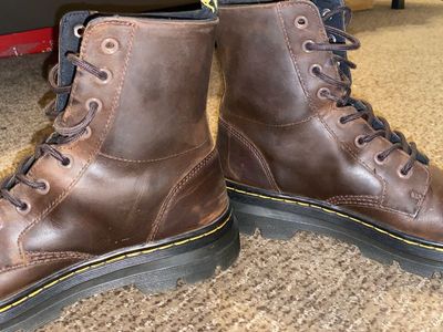Dr. Martens Men's Brown Leather Lace-Up Boots size 10 feel like 10.5/11 Excellent Condition