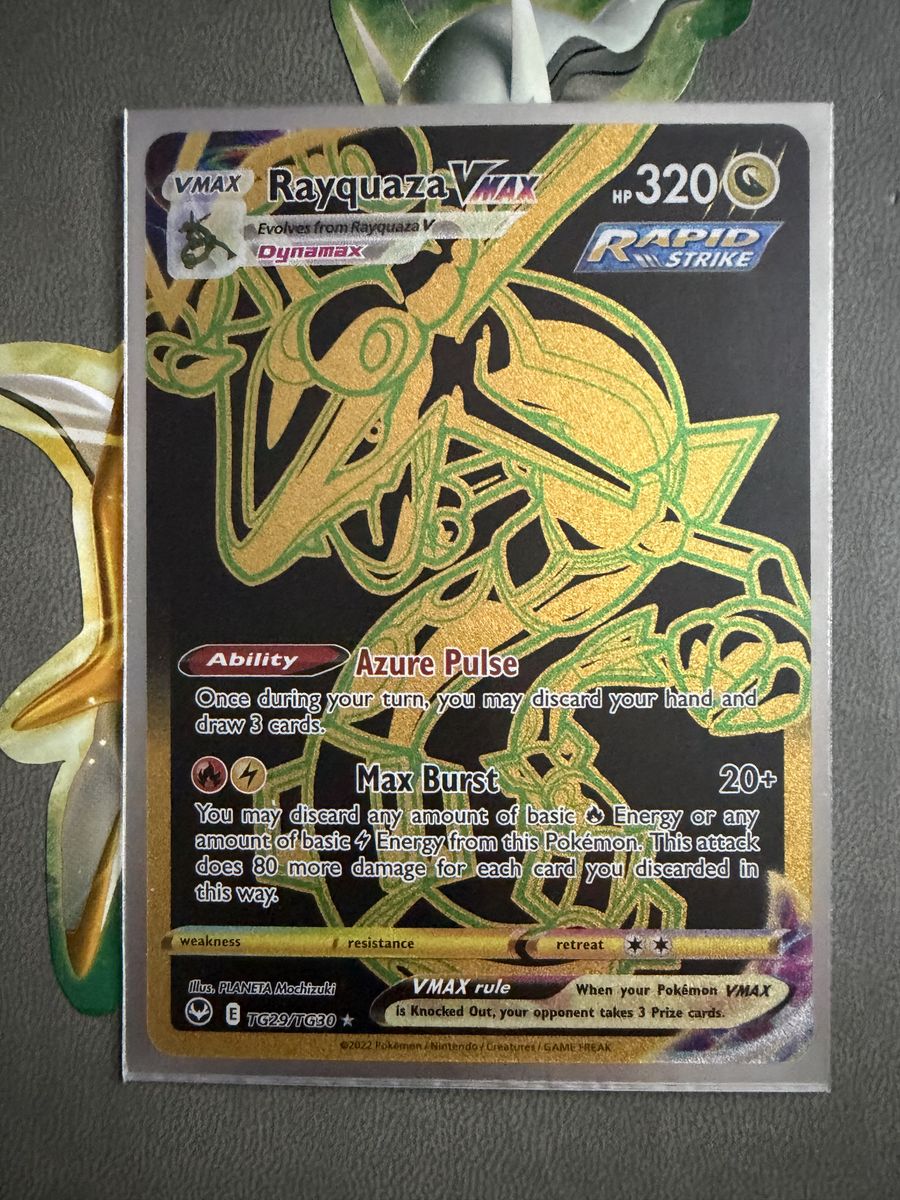 Rayquaza Vmax TG29