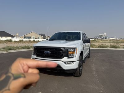 2022 F150 Supercrew XLT 5 1/2 ft 4WD