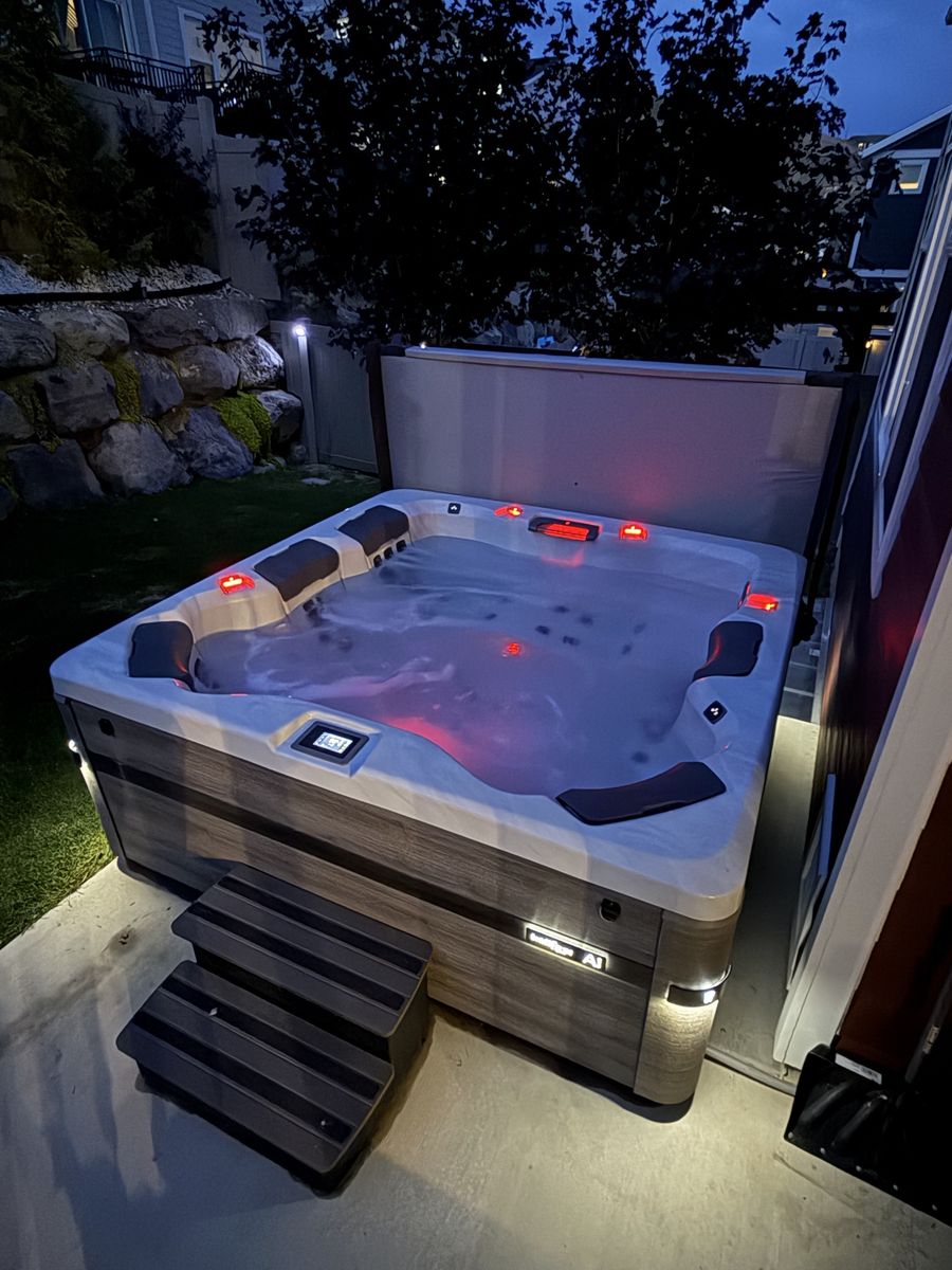 Bullfrog Spa A7L Plus Hot Tub