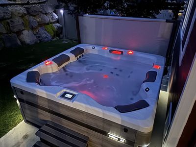 Bullfrog Spa A7L Plus Hot Tub