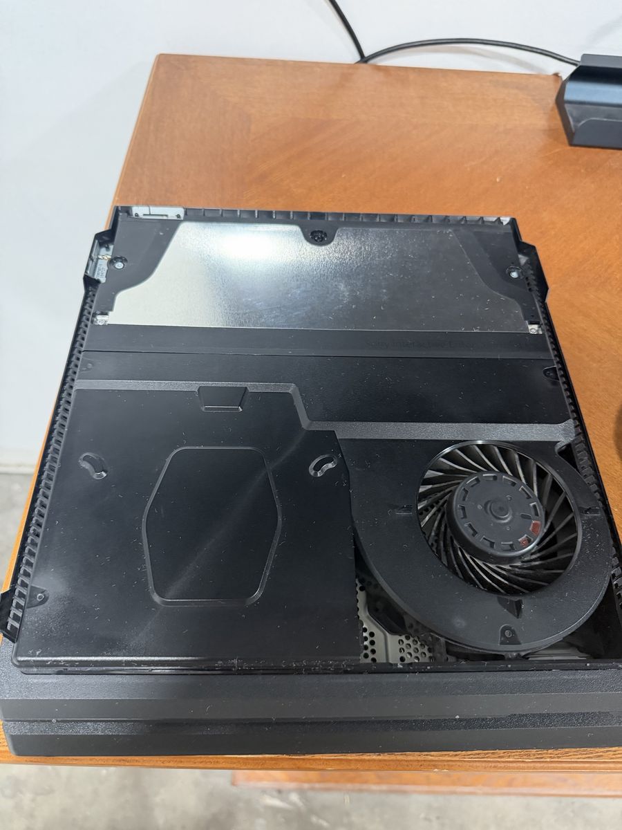 Main image 3