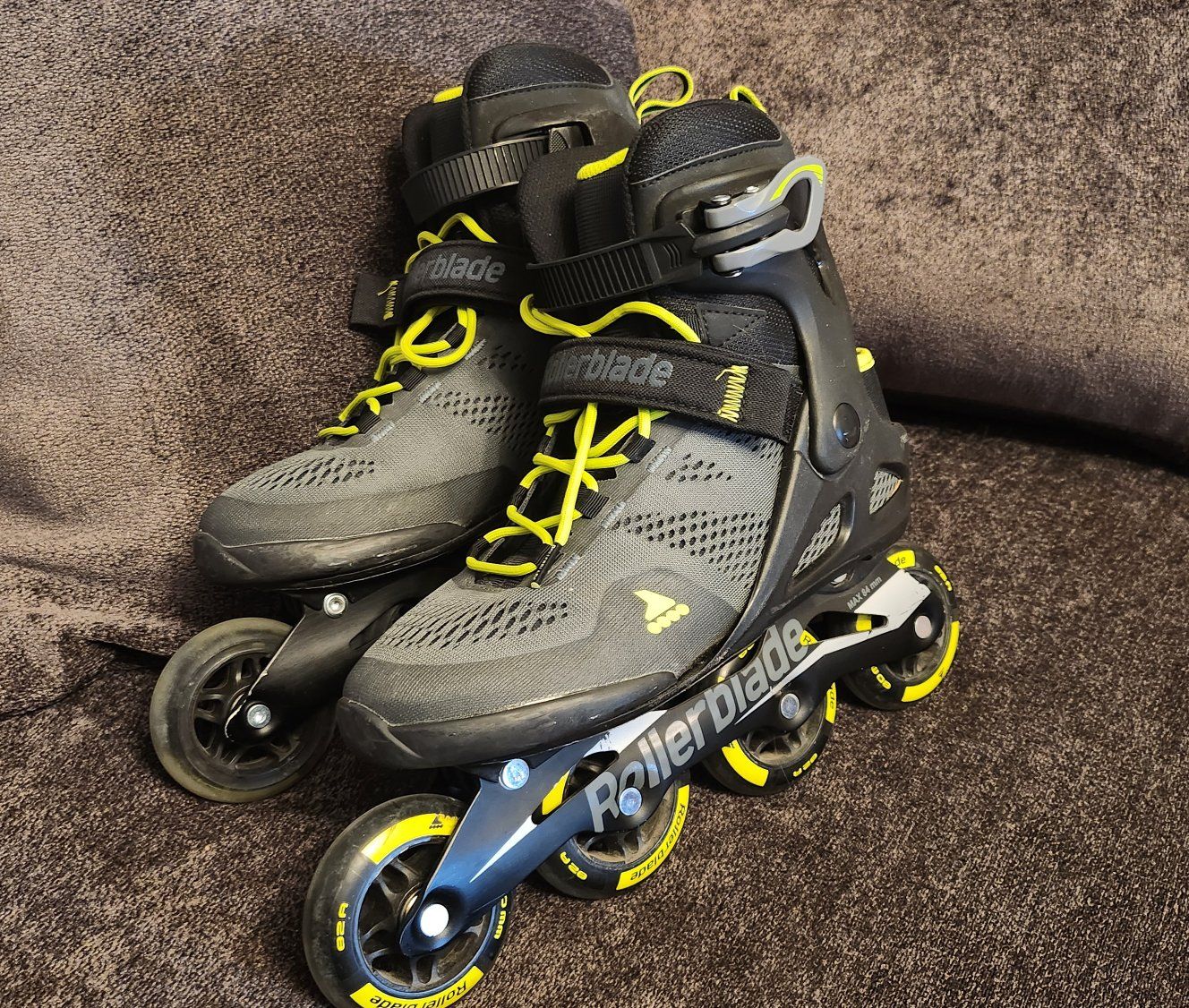 Rollerblade Macroblade 80 inline skates size 8