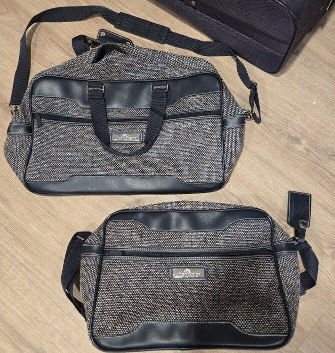 2 piece Jordache tweed on black luggage set